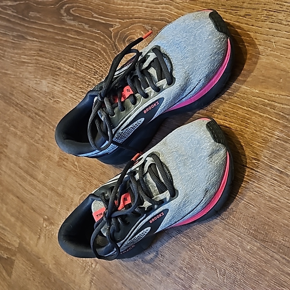 Brooks Women's Trace 2 Running Shoes - Sz 6.5
